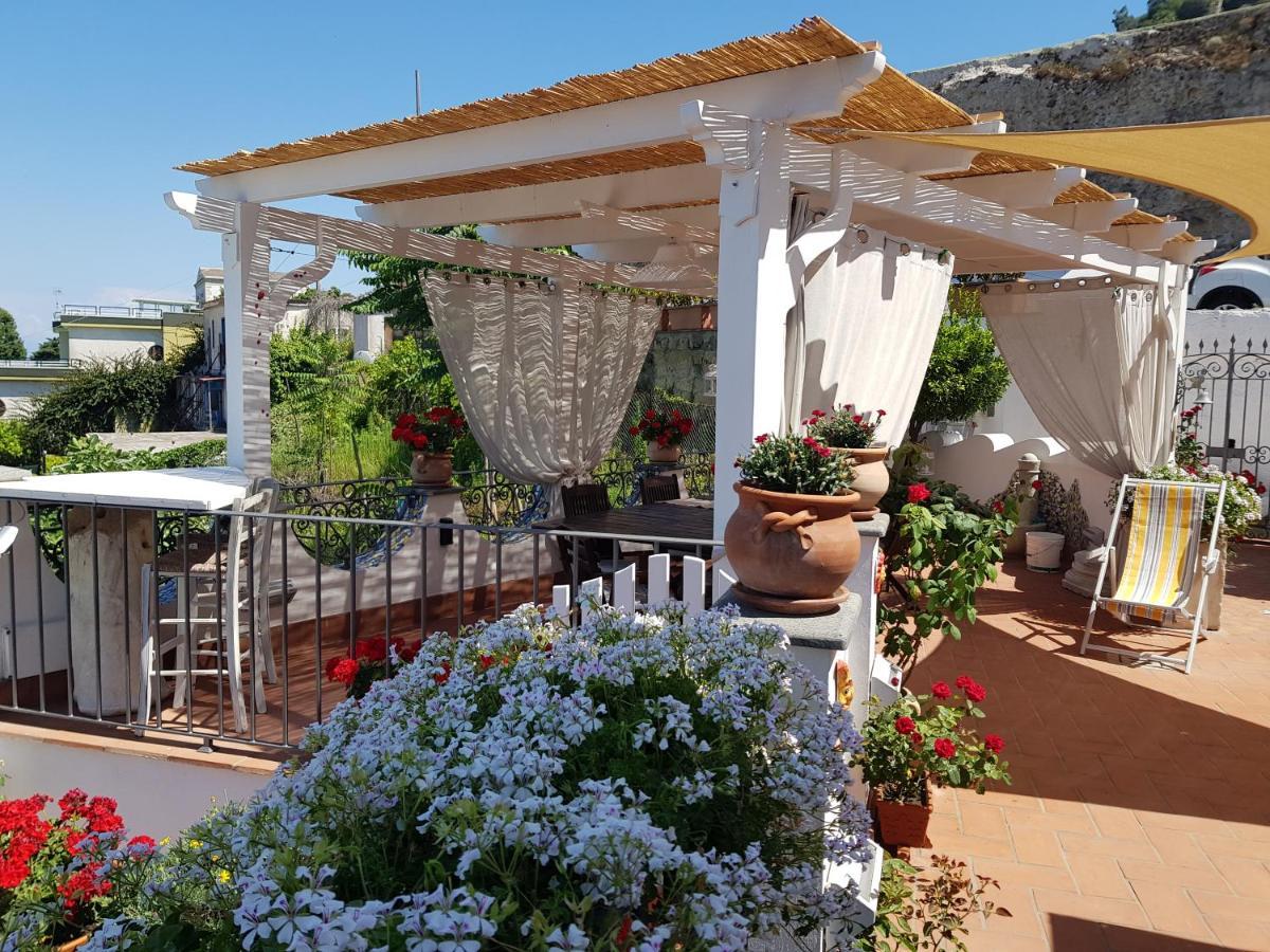 B&B Dea Fortuna Bacoli Exterior photo