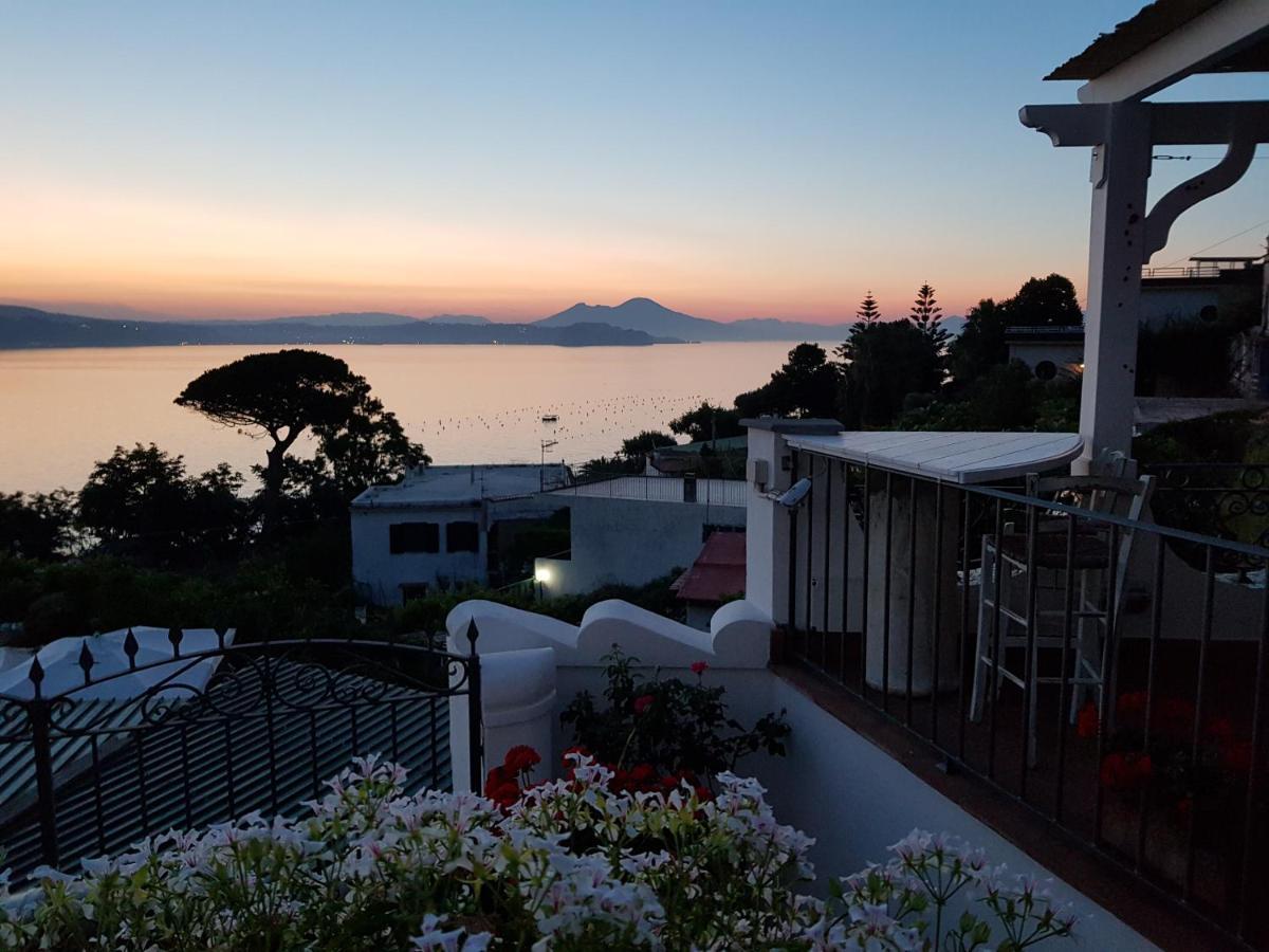 B&B Dea Fortuna Bacoli Exterior photo