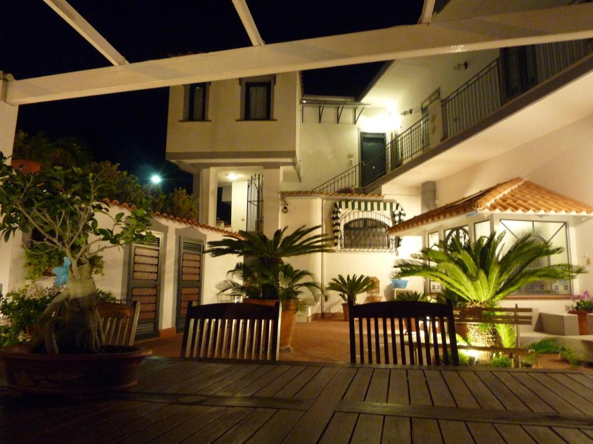 B&B Dea Fortuna Bacoli Exterior photo