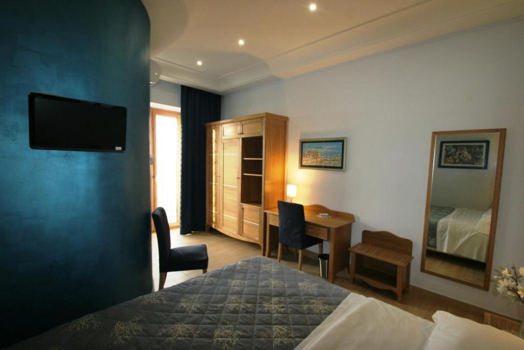 B&B Dea Fortuna Bacoli Exterior photo