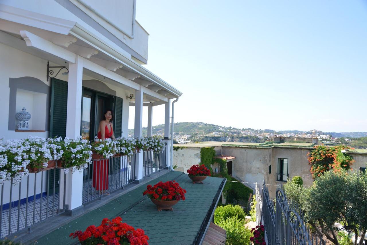 B&B Dea Fortuna Bacoli Exterior photo